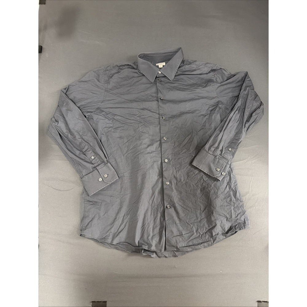 light gray long-sleeve dress shirt featuring a classic Marona Xl